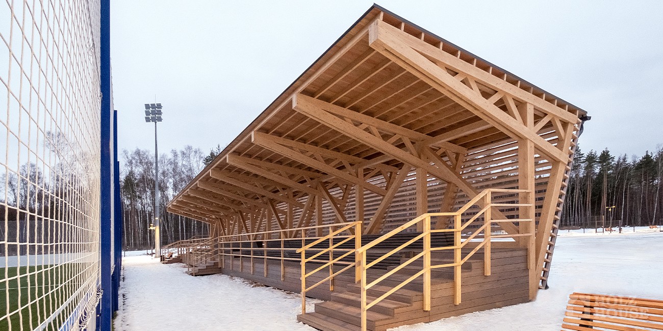 Построенные объекты Спортивный комплекс из клееного бруса в парке Малевича Барвиха Holz House 18